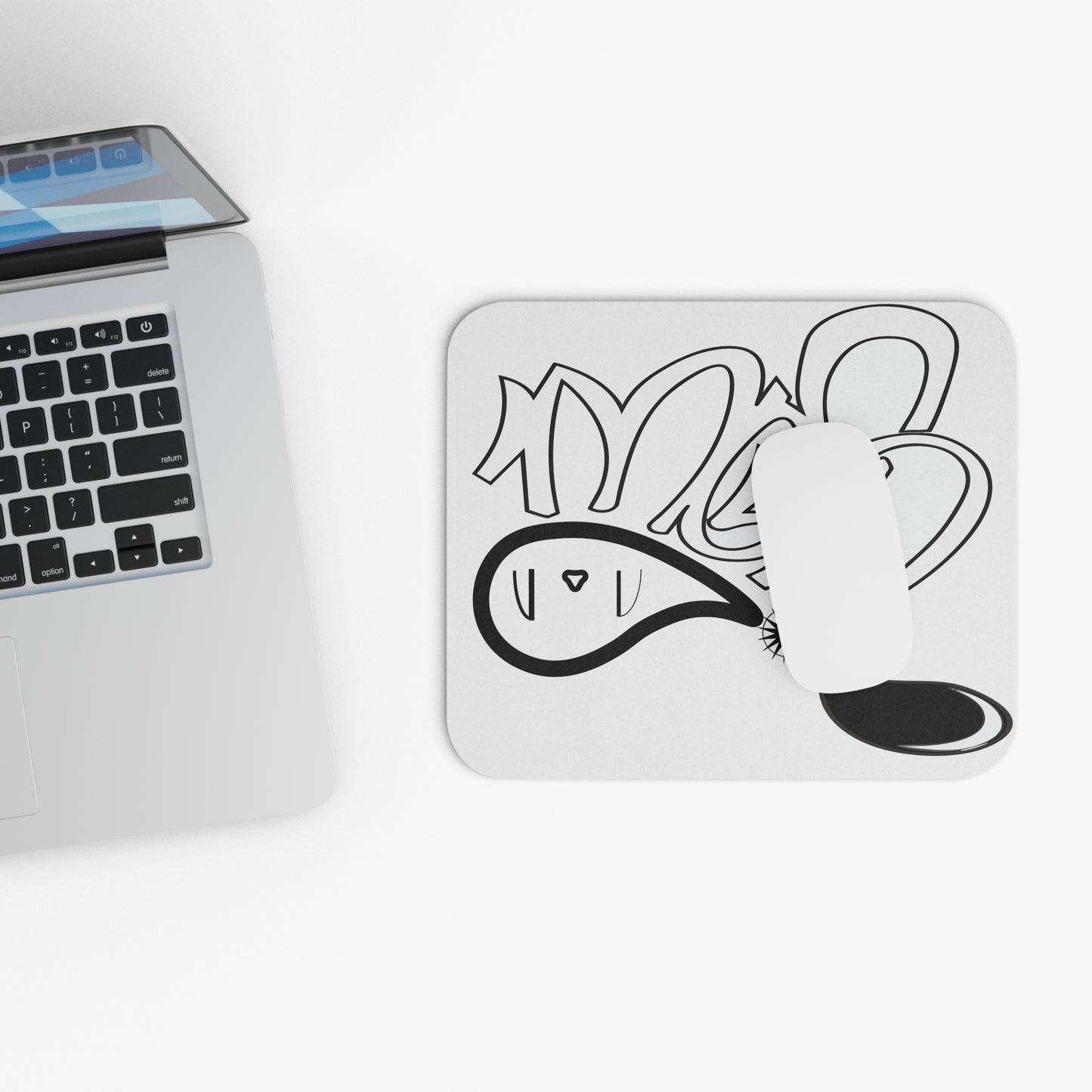 Stylish Mouse Pad with Unique Graffiti Design, Desk Accessory for Gamers & Creatives, Ideal Gift for Home & Office Decor